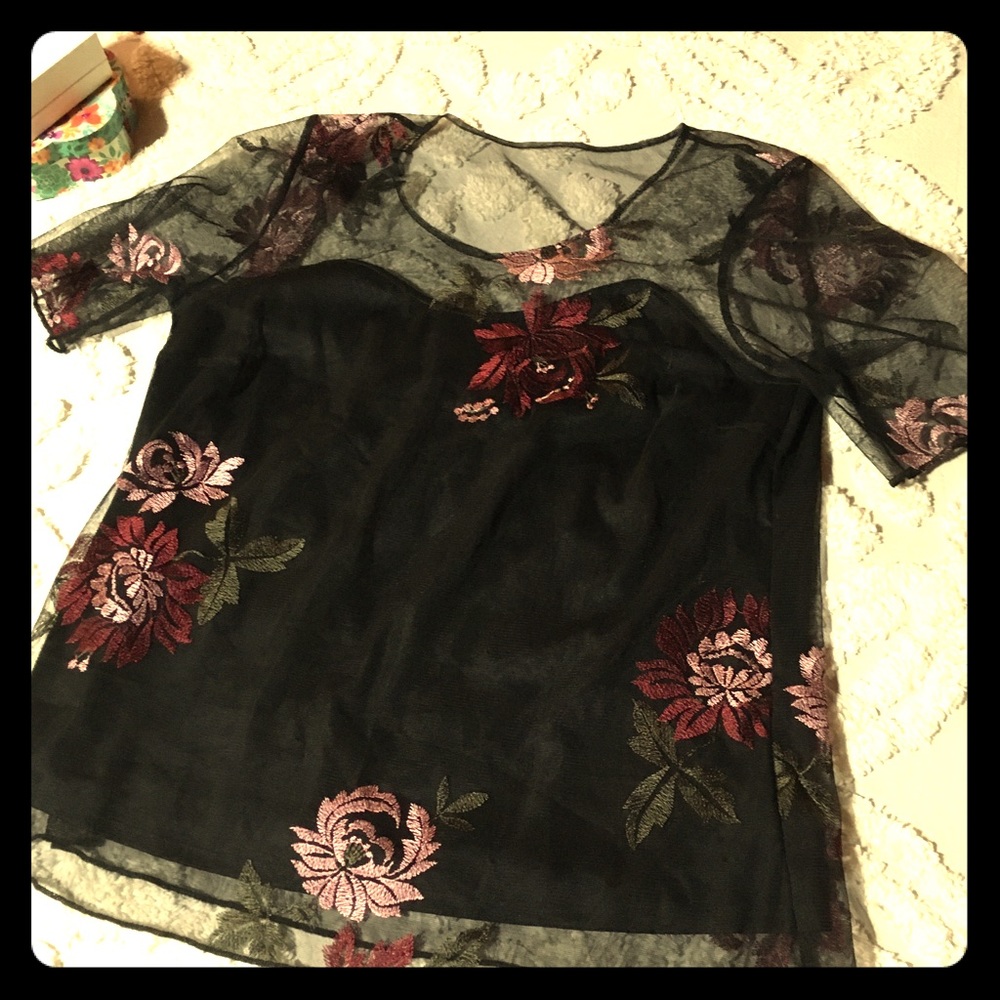 Mesh shirt with tank top. Embroidered